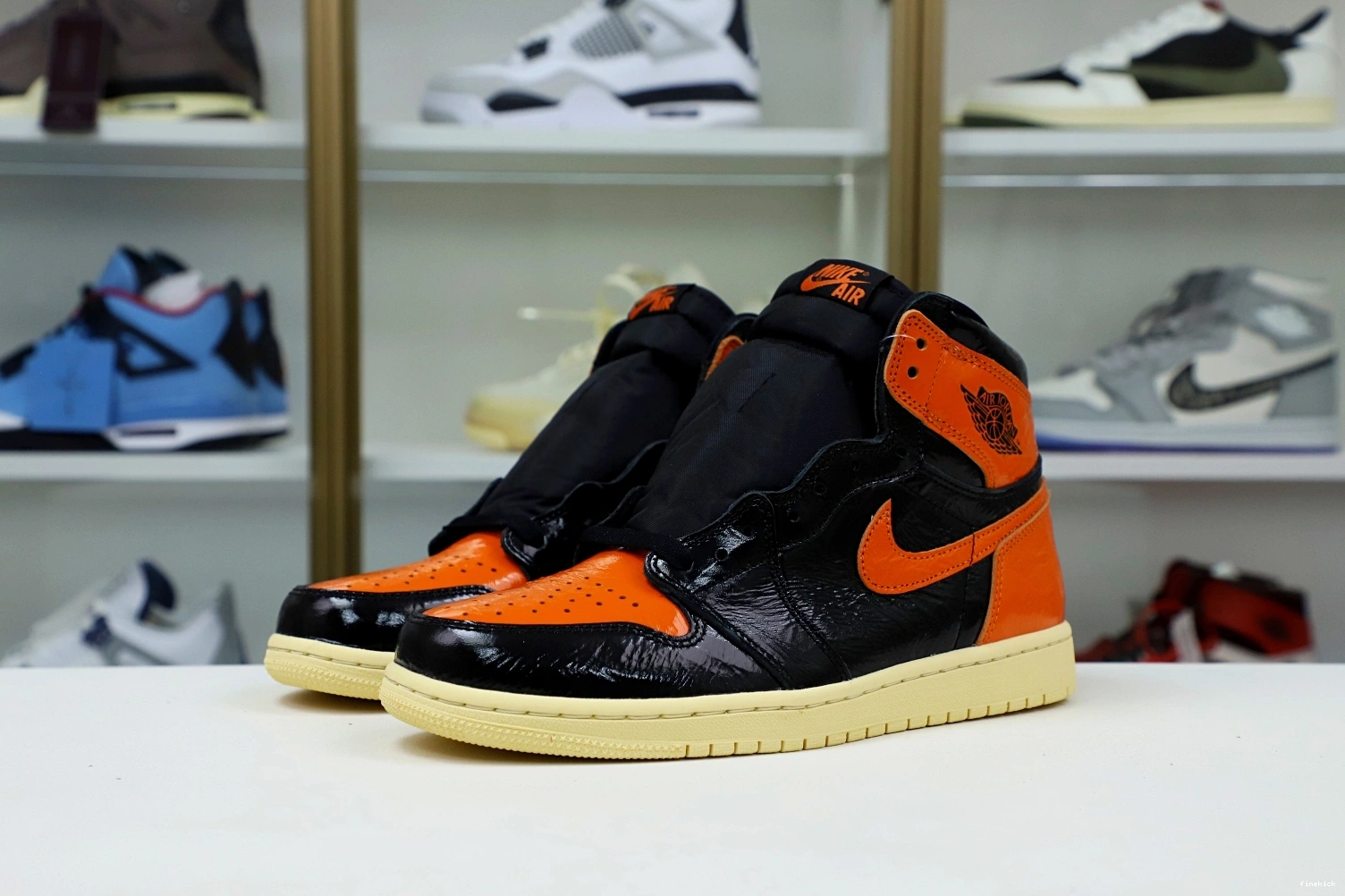 HIGH BACKBOARD 1 'SHATTERED JORDAN AIR 3.0' OG RETRO 1026